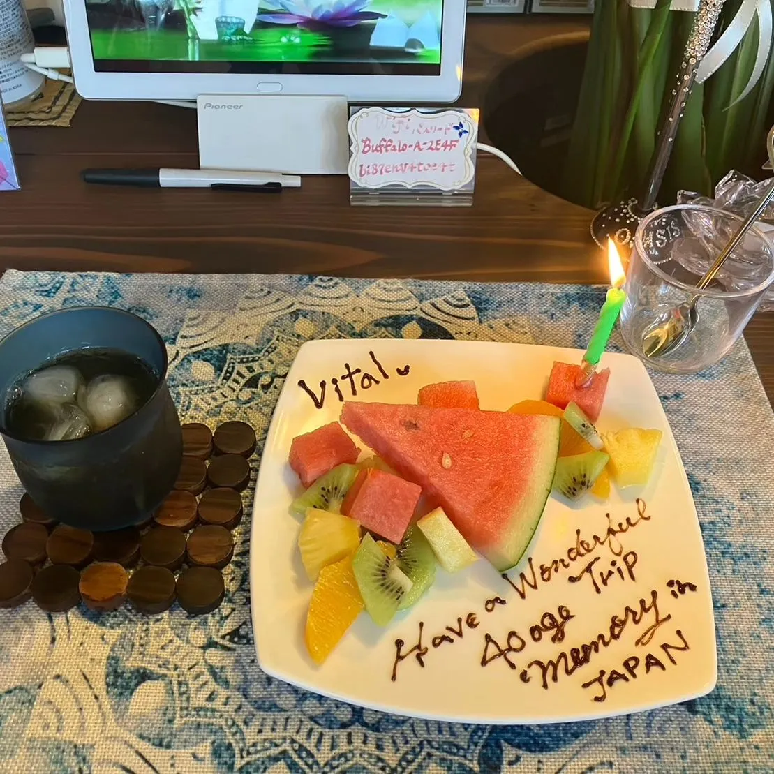 フランスから、フランス人のお友達が６年ぶりに日本へやってきて...