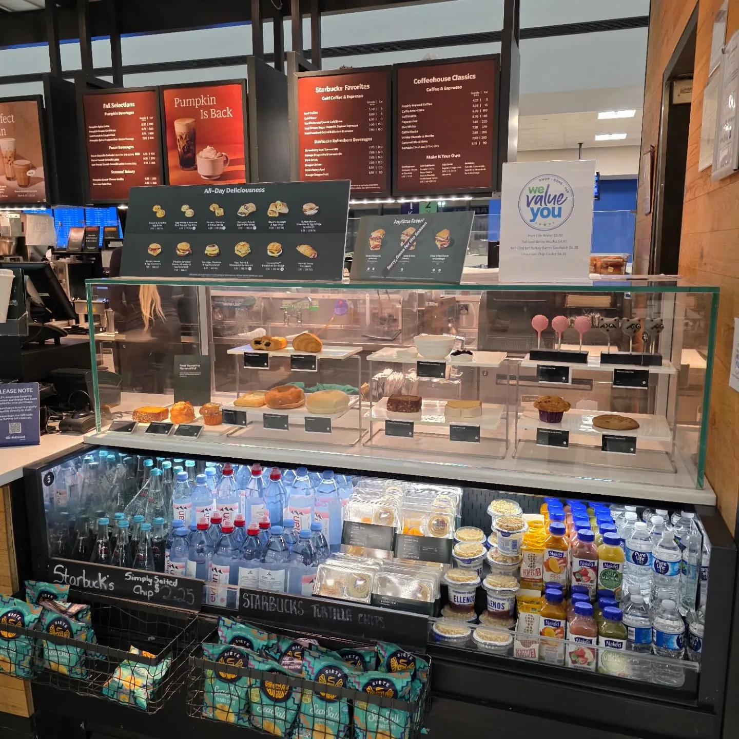 休暇を終えて戻って来ました🎵✈️