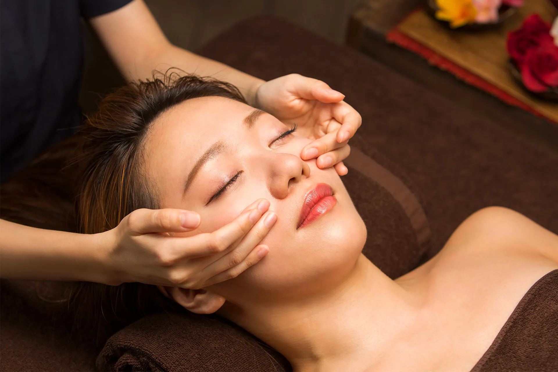 India Esthetic Salon OASIS